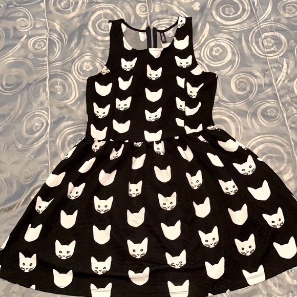 Super Cute Summer BlackxWhite lot! - Picture 2 of 6